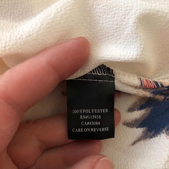 Oscar-St off shoulder Top Size XL (16) Like New! - Picture 4 of 5